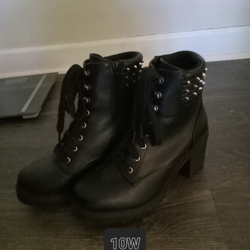 Women's boots